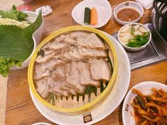 -喇喇排骨火锅·传统韩式脊骨汤(望京西园总店)