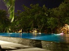 -三亚湾海居铂尔曼度假酒店