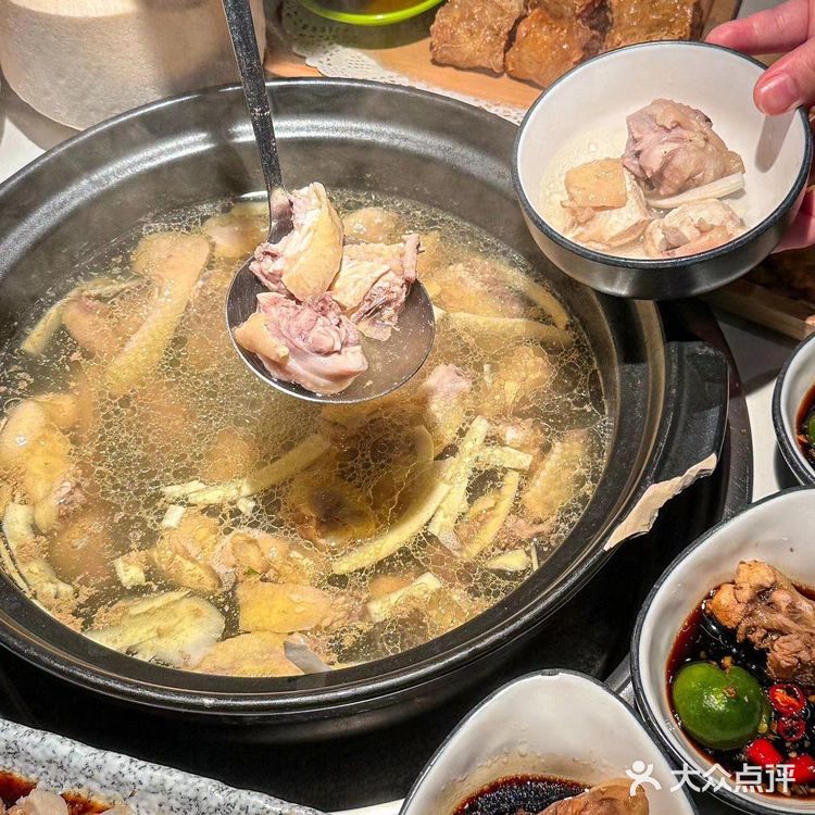 椰子鸡也有音乐主题餐厅啦？？