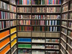 -钟书阁(群光广场店)