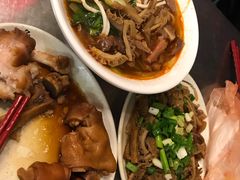 -六合夜市
