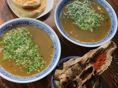 -泉儿头杂碎(杂碎师大店)