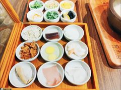 -良米山·云南野生菌过桥米线(上海首店)