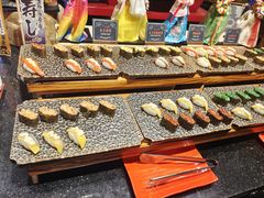 -四海一家自助餐(益田假日广场店)