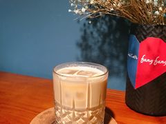 -Be Lived Cafe比例咖啡(摩天轮店)