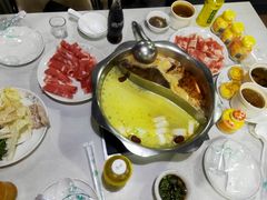 -尚品海鲜肥牛自助火锅(湖明店)