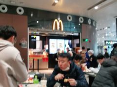 大堂-麦当劳(北京大兴机场二层国内到达(安检外)店)