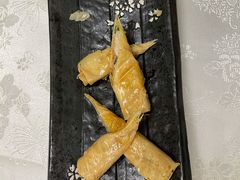 鲜虾腐皮卷-酌宴府The China Club·广州万富希尔顿酒店(云城东路店)