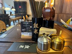 -银米·云南传统过桥米线(双廊黑金冠店)