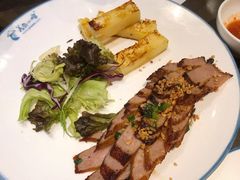 西贡炭烧烤猪颈肉配菠萝-美奈小馆·越南料理(中航城君尚购物中心店)