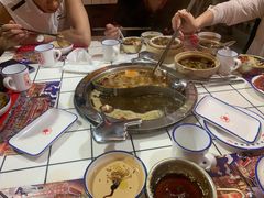 菌汤鸳鸯锅底-贤合庄卤味火锅(济南泉城路店)