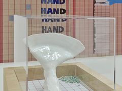 -胶囊画廊
