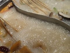-佰人王串串香火锅(洋珠巷店)
