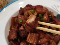 板栗红烧肉-丽泽山庄·生态怀柔菜·虹鳟鱼(红螺寺店)