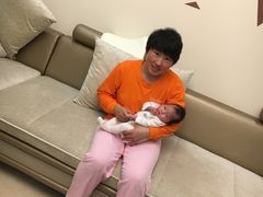 -爱的果实月嫂育婴师(世纪东方店)
