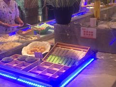 -爱有声毛肚串串火锅自助(龙之梦大都汇店)