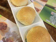 酥皮焗叉烧包-添好运点心专门店(深水埗店)