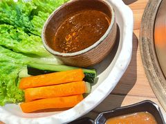 牛米蔬菜拼盘-肉问屋·元气一番烧肉(北京总店)