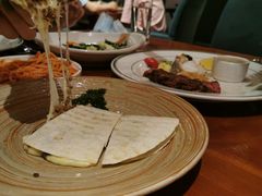 芝士牛肉薄饼-金泰西餐厅