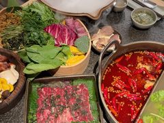 -三出山火锅(南京万象天地店)