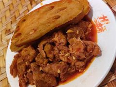 -爆炸头阿姨小四川正宗川味小吃(无任何分店)