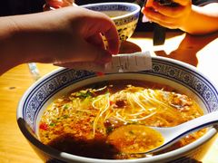 辣肉面-沪西老弄堂面馆(定西路店)