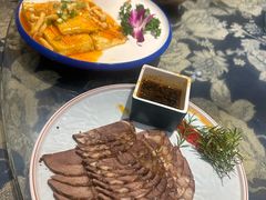 -丝路天山酒店(国际大巴扎店)