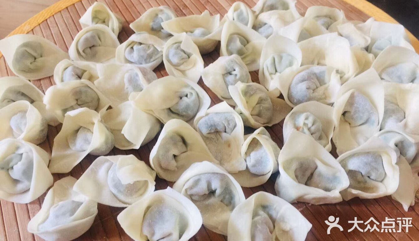 家常做法之美味大馅儿馄饨