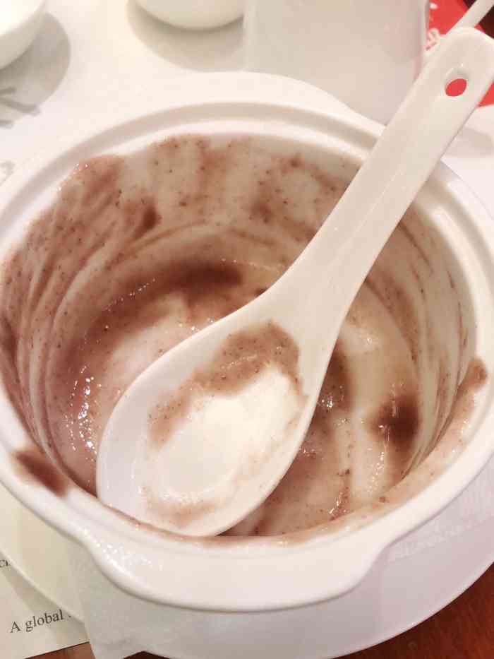 鼎泰丰(环球店)-"工作日的中午去吃的 没想到人也那么的多 .