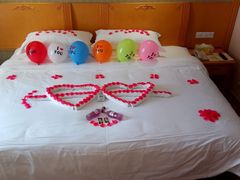 -维也纳酒店(桂林万福广场店)