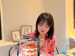 -山与蓝·轻糖鲜果蛋糕(勒泰店)