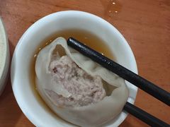 -莱莱小笼·乔艾