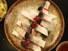 -茅草房·河畔园林火锅