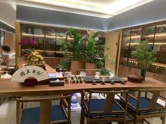 -红鼎豆捞·非遗鲍皇汤火锅(宝丰路店)