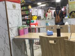 大堂-真够味骨汤麻辣烫(光明小区店)