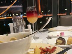 -武汉世茂希尔顿酒店·汇·全日餐厅