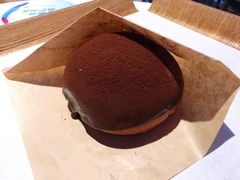 可可芋泥夹心面包-巴黎贝甜(大宁国际商业广场店)