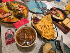 -CRAZYONES西班牙海鲜饭(上海美罗城店)