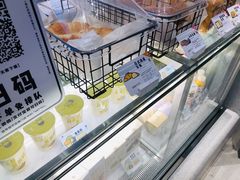 -喜茶(北京华贸购物中心店)