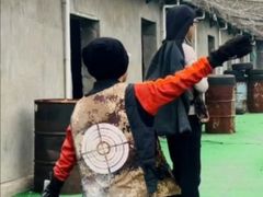 -东湖小天池真人CS彩弹野战基地