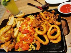 -必胜客(新中纬店)