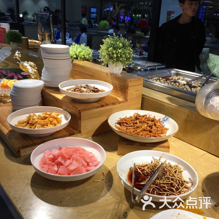 澳洲肥牛捞捞锅牛排海鲜自助