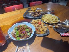 -马路牙子烧烤音乐酒馆(望京店)