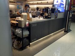 -瑞幸咖啡(巴黎春天陕西路店)
