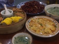 -黄桷树曹家私房菜(江与城店)