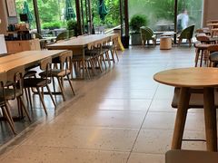 -星巴克臻选(深圳龙华红山天虹店)