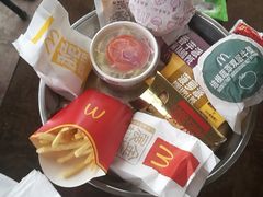 -麦当劳(中二横路店)