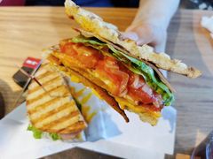 俱乐部贝果-Catch Bagel(芳草地店)