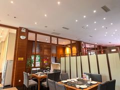 -黔蘑菇四季餐厅(观山湖店)