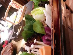 -湊湊火锅·茶憩(新中关购物中心店)